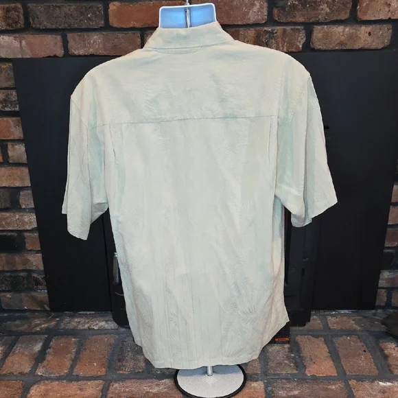 Tommy Bahama Light Cream Casual Button Down Shirt, Silk And Linen, Medium - Picture 4 of 10